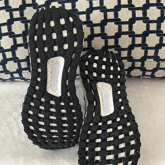 Stella McCartney By ADIDAS ULTRABOOST ALL TERRAIN Tenis Sneakers US 6 - Picture 10 of 15